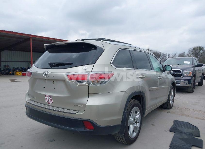 Photo 4 of 2015 Toyota Highlander LIMITED V6 (VIN 5TDYKRFH9FS063151)