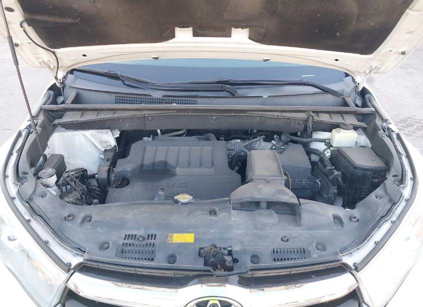 Photo 10 of 2015 Toyota Highlander LIMITED V6 (VIN 5TDYKRFH9FS088437)