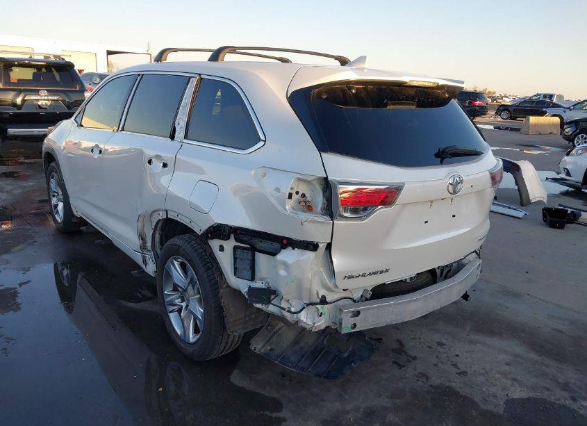 Photo 3 of 2015 Toyota Highlander LIMITED V6 (VIN 5TDYKRFH9FS088437)