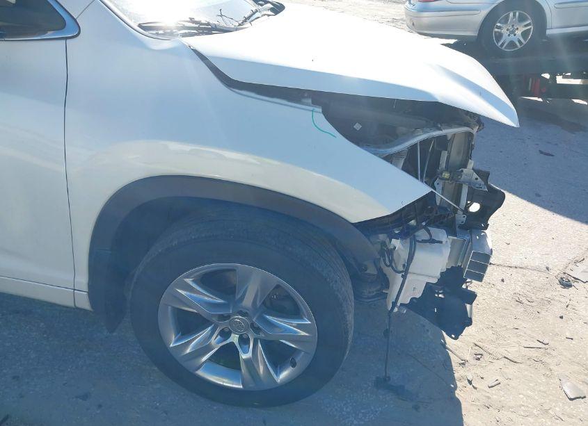 Photo 18 of 2015 Toyota Highlander LIMITED V6 (VIN 5TDYKRFHXFS091993)