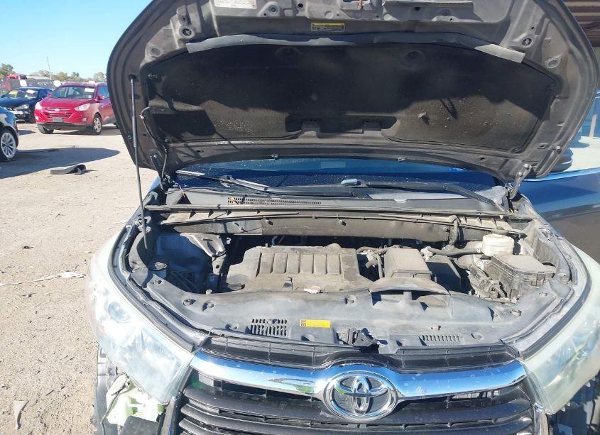 Photo 10 of 2016 Toyota Highlander LIMITED V6 (VIN 5TDYKRFHXGS187415)