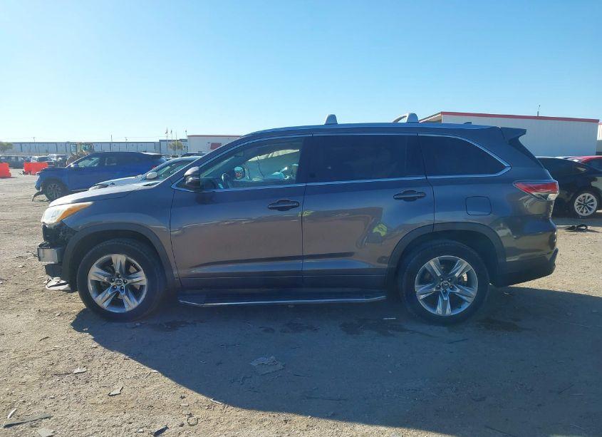 Photo 14 of 2016 Toyota Highlander LIMITED V6 (VIN 5TDYKRFHXGS187415)