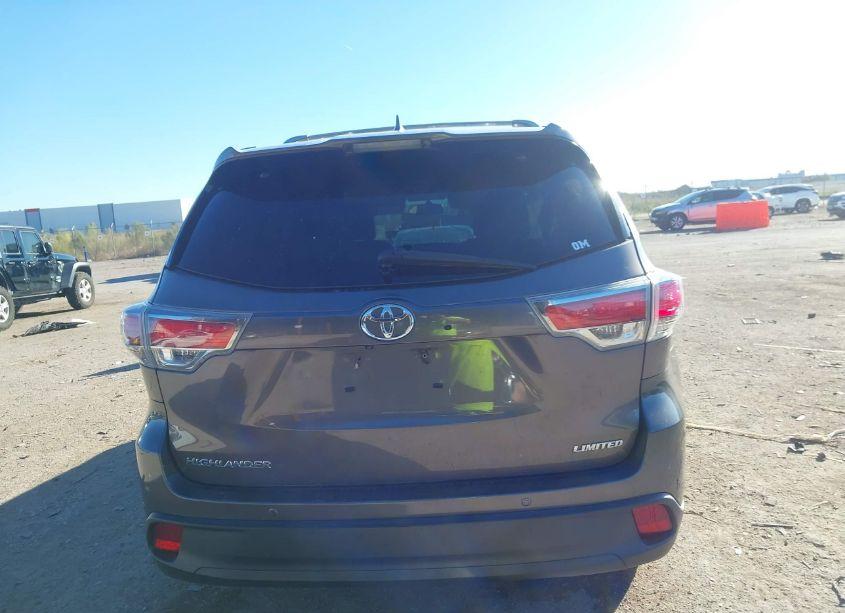 Photo 16 of 2016 Toyota Highlander LIMITED V6 (VIN 5TDYKRFHXGS187415)