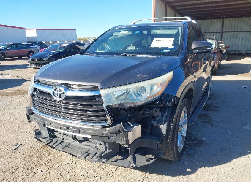 Photo 2 of 2016 Toyota Highlander LIMITED V6 (VIN 5TDYKRFHXGS187415)