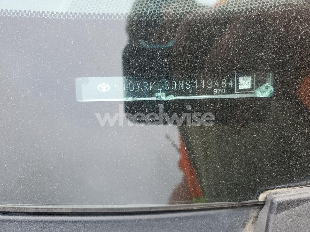 Photo 13 of 2022 TOYOTA SIENNA XLE (VIN 5TDYRKEC0NS119484)