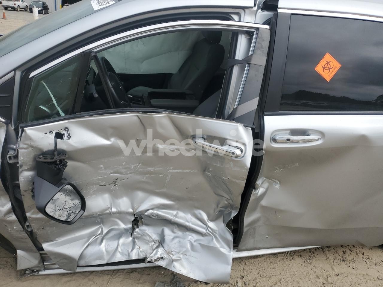 Photo 7 of 2022 TOYOTA SIENNA XLE (VIN 5TDYRKEC0NS119484)