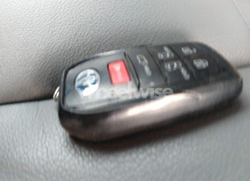 Photo 11 of 2022 Toyota Sienna XLE (VIN 5TDYRKEC0NS134129)