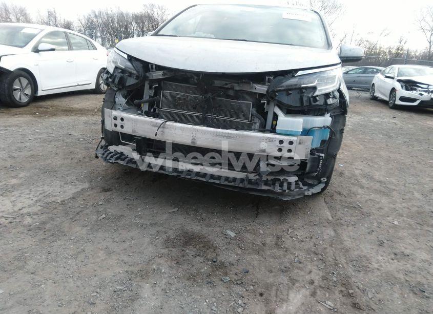 Photo 6 of 2022 Toyota Sienna XLE (VIN 5TDYRKEC0NS134129)