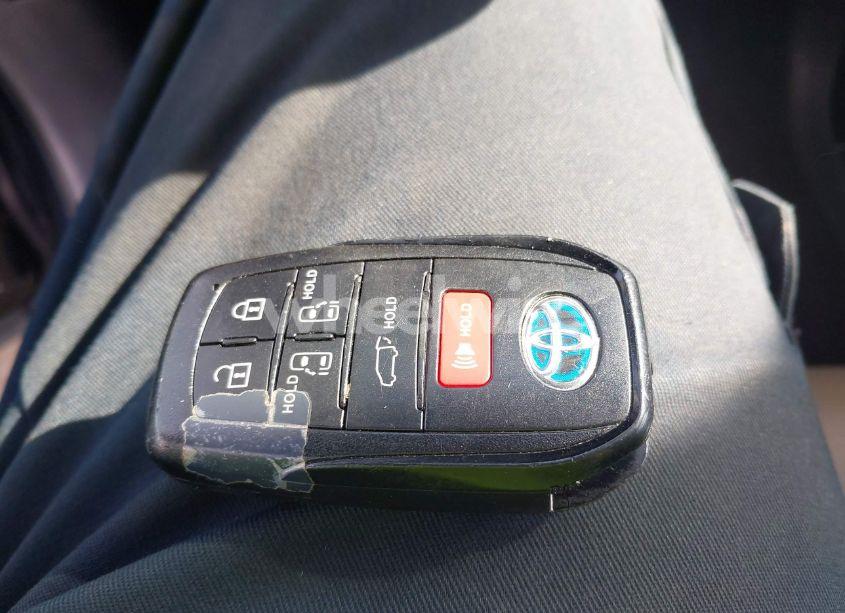 Photo 11 of 2022 Toyota Sienna XLE (VIN 5TDYRKEC1NS093851)