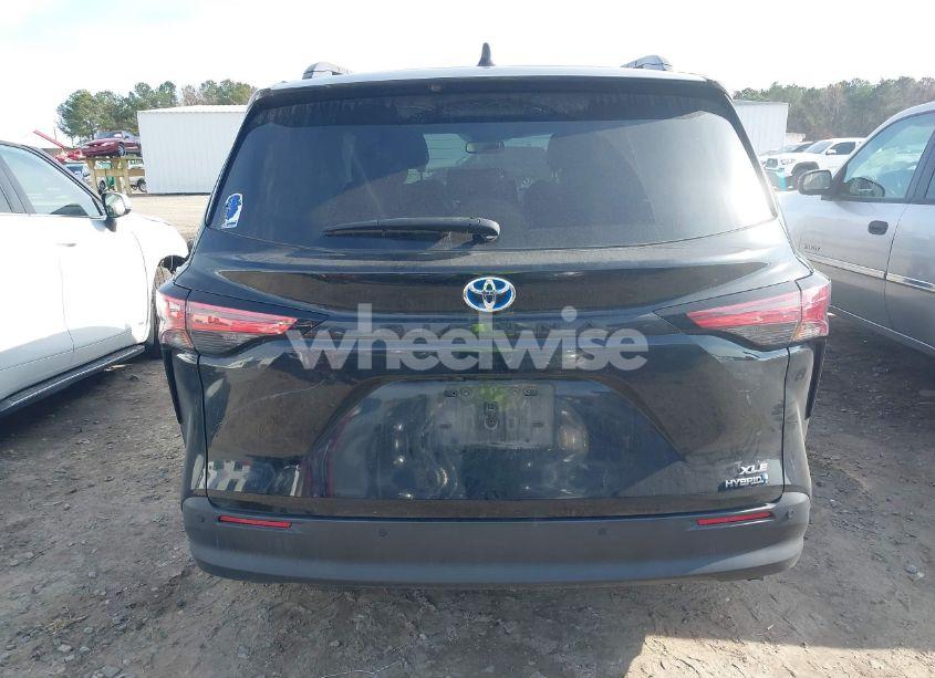 Photo 16 of 2022 Toyota Sienna XLE (VIN 5TDYRKEC1NS093851)