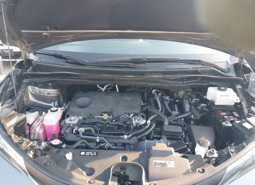 Photo 10 of 2022 Toyota Sienna XLE (VIN 5TDYRKEC1NS097138)