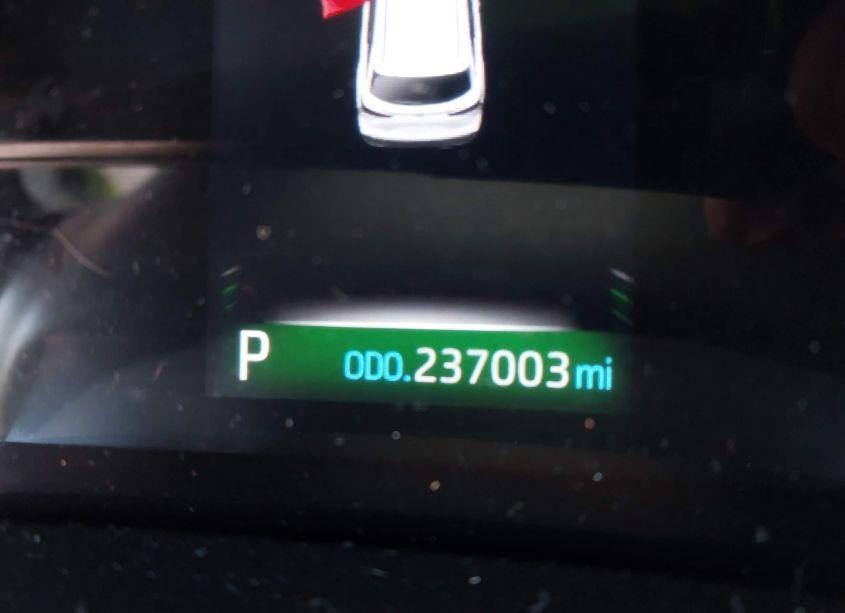 Photo 15 of 2022 Toyota Sienna XLE (VIN 5TDYRKEC1NS099794)