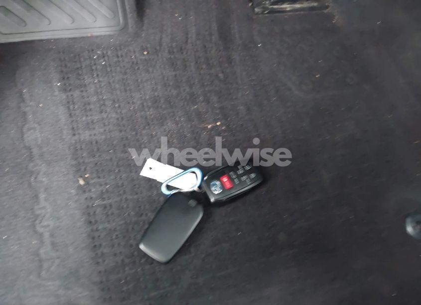 Photo 11 of 2022 Toyota Sienna XLE (VIN 5TDYRKEC1NS100619)