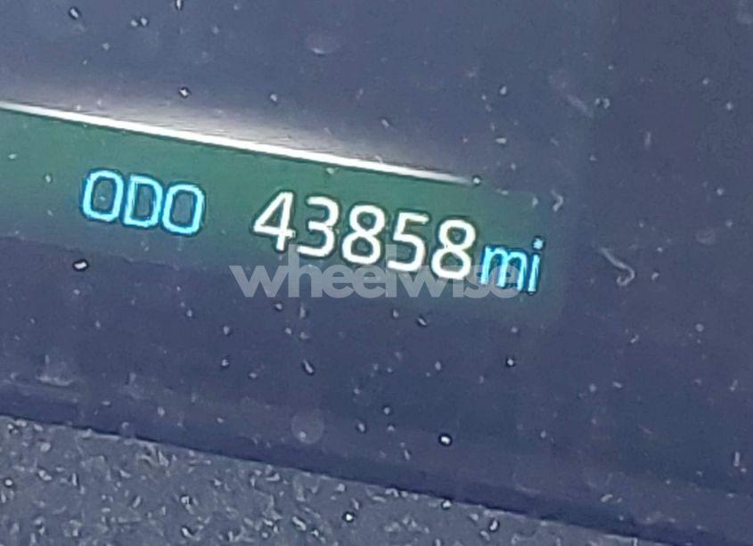 Photo 15 of 2024 Toyota Sienna XLE (VIN 5TDYRKEC1RS190859)