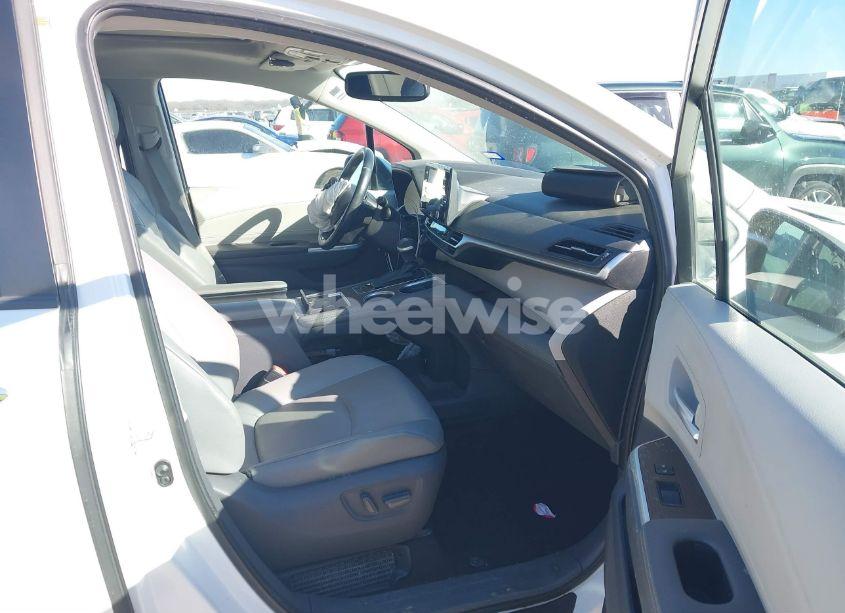 Photo 5 of 2021 Toyota Sienna XLE (VIN 5TDYRKEC2MS053924)