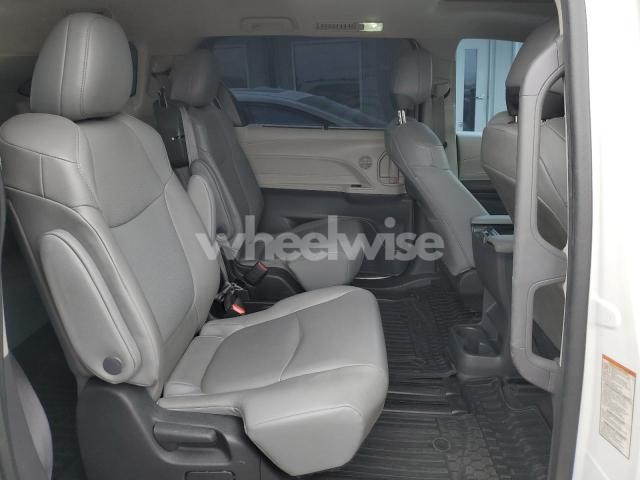 Photo 10 of 2022 TOYOTA SIENNA XLE (VIN 5TDYRKEC2NS085483)