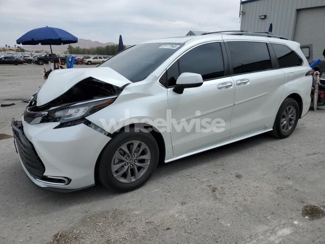 Photo 12 of 2022 TOYOTA SIENNA XLE (VIN 5TDYRKEC2NS085483)