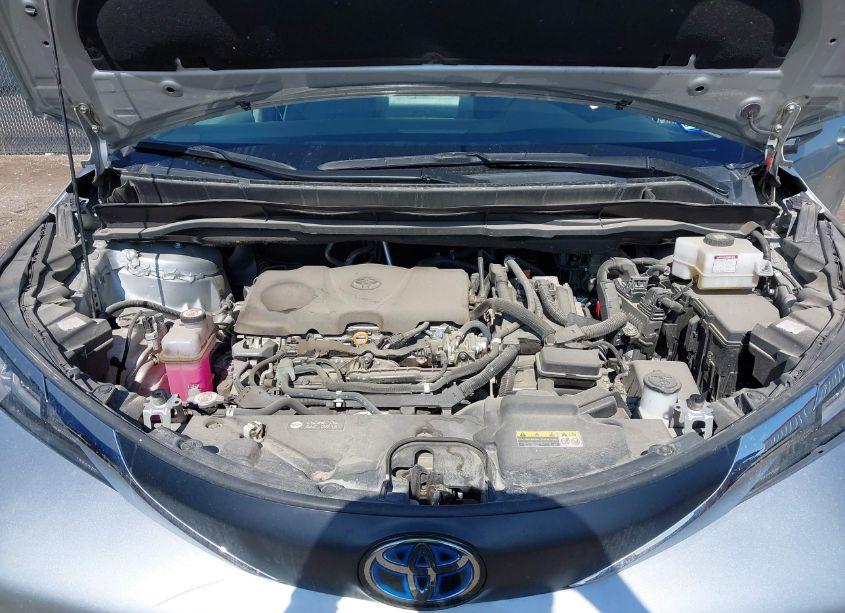 Photo 10 of 2022 Toyota Sienna XLE (VIN 5TDYRKEC2NS104274)