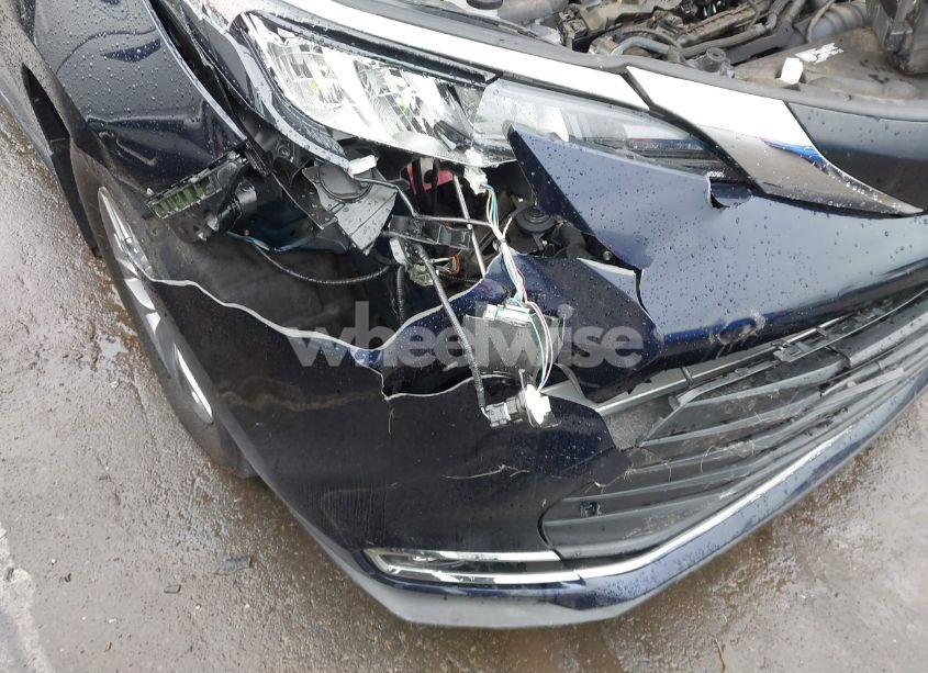 Photo 6 of 2024 Toyota Sienna XLE (VIN 5TDYRKEC2RS195746)