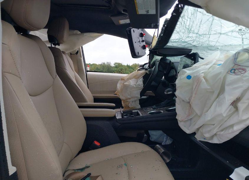 Photo 5 of 2024 Toyota Sienna XLE (VIN 5TDYRKEC2RS220855)