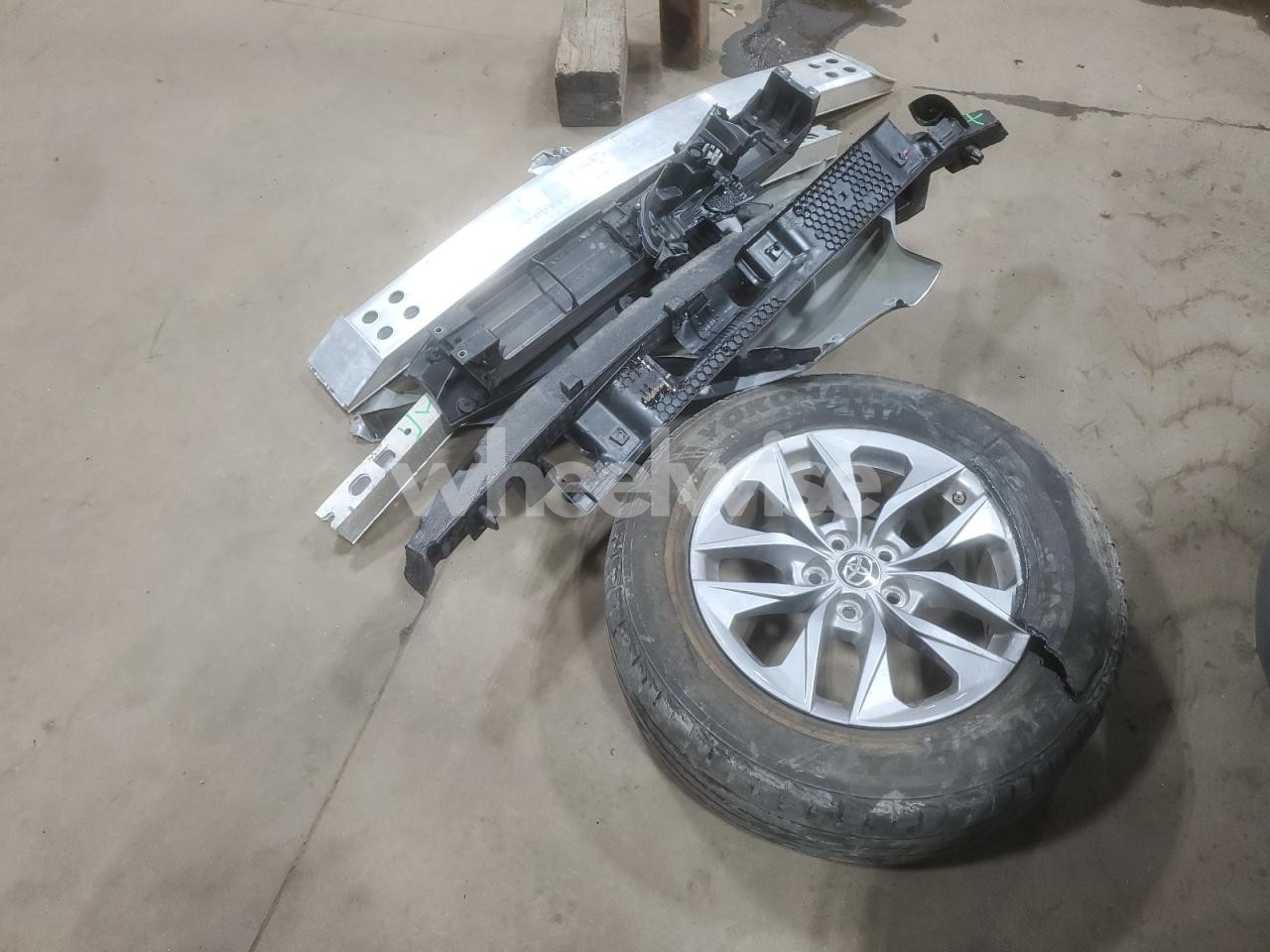 Photo 13 of 2021 TOYOTA SIENNA XLE (VIN 5TDYRKEC5MS007035)