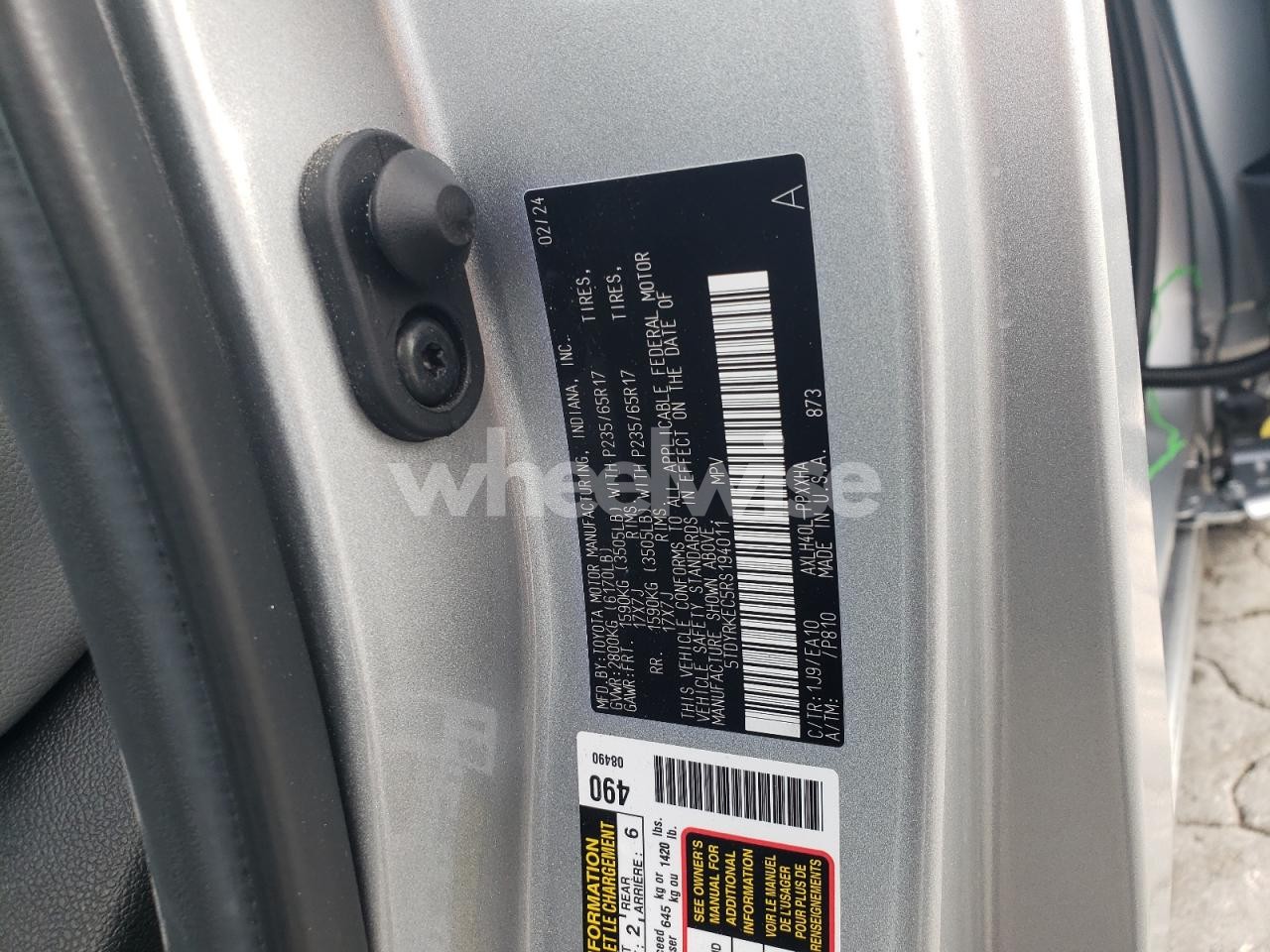 Photo 14 of 2024 TOYOTA SIENNA XLE (VIN 5TDYRKEC5RS194011)