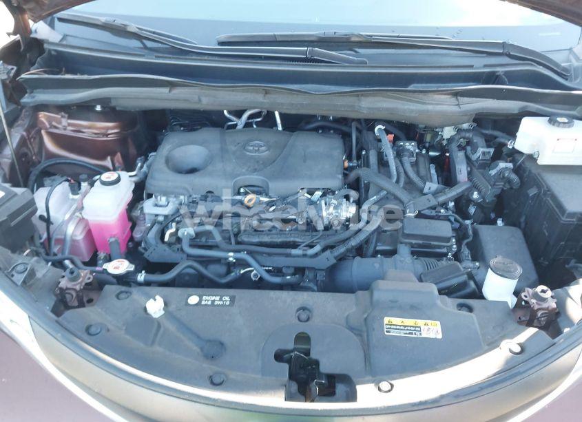 Photo 10 of 2024 Toyota Sienna XLE (VIN 5TDYRKEC6RS191943)