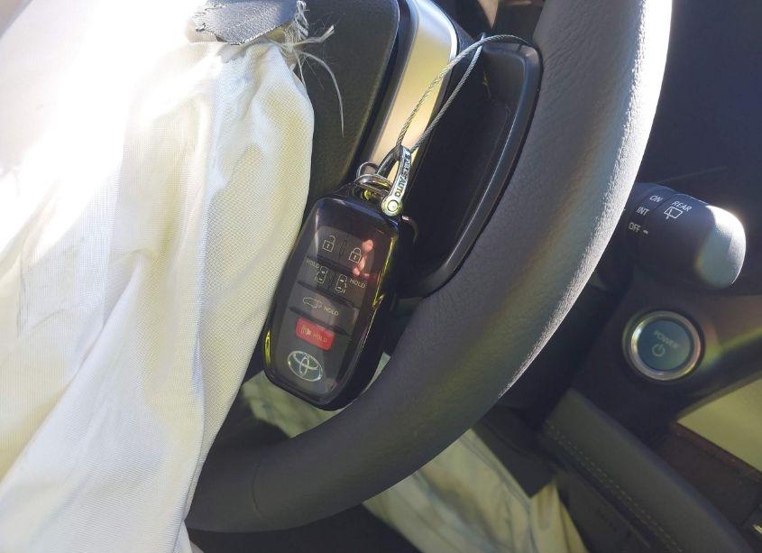 Photo 11 of 2024 Toyota Sienna XLE (VIN 5TDYRKEC6RS204805)