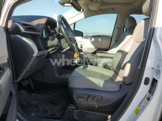 Photo 4 of 2022 TOYOTA SIENNA XLE (VIN 5TDYRKEC7NS094003)