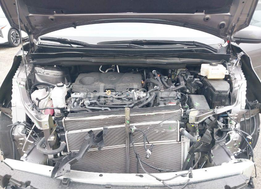 Photo 10 of 2024 Toyota Sienna XLE (VIN 5TDYRKEC7RS194320)