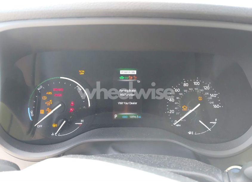 Photo 7 of 2024 Toyota Sienna XLE (VIN 5TDYRKEC7RS224934)