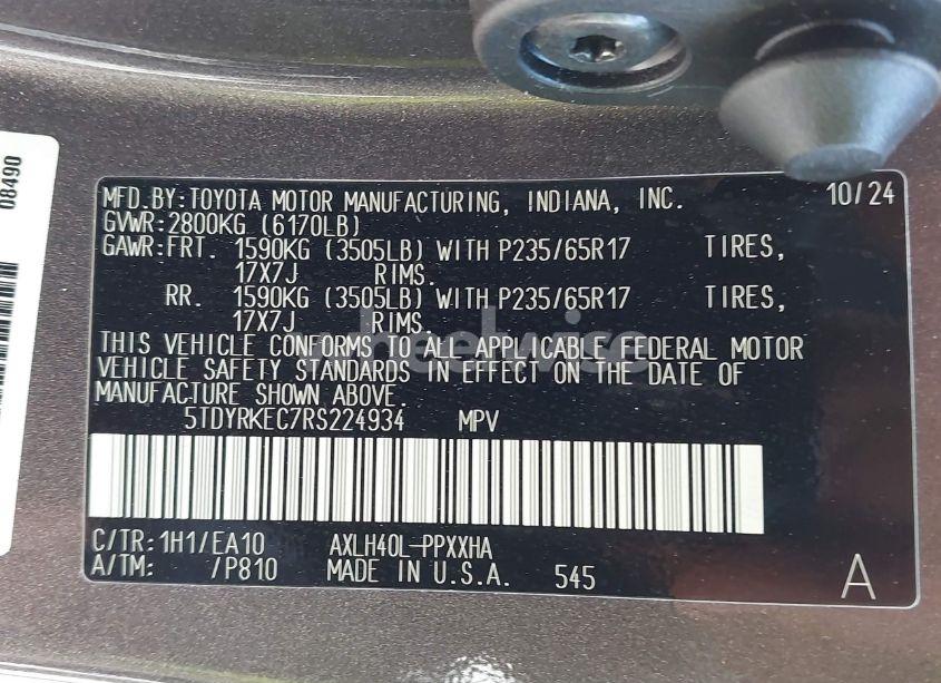 Photo 9 of 2024 Toyota Sienna XLE (VIN 5TDYRKEC7RS224934)