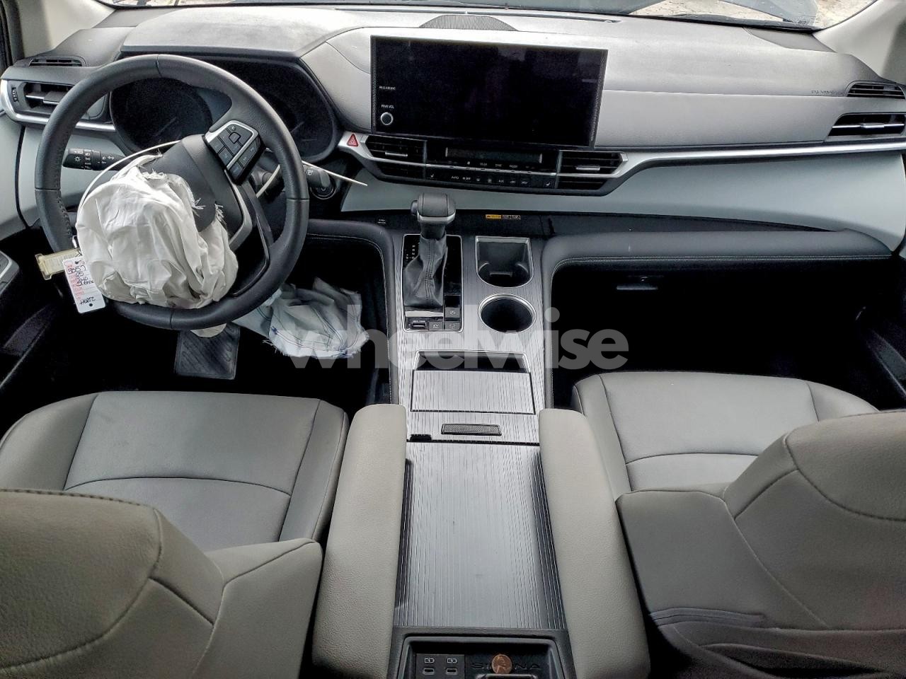 Photo 8 of 2025 TOYOTA SIENNA XLE (VIN 5TDYRKEC7SS233848)