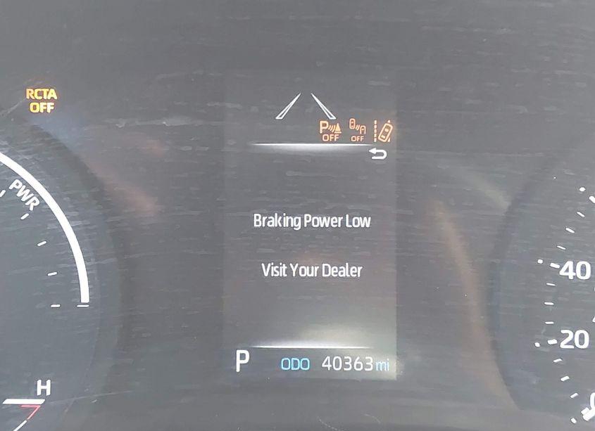 Photo 15 of 2022 Toyota Sienna XLE (VIN 5TDYRKEC8NS099453)