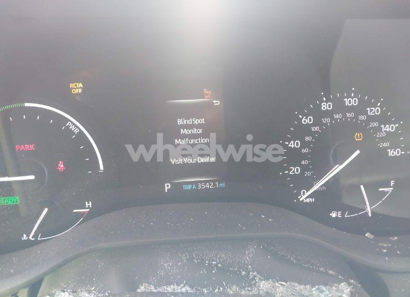 Photo 7 of 2022 Toyota Sienna XLE (VIN 5TDYRKEC8NS123217)