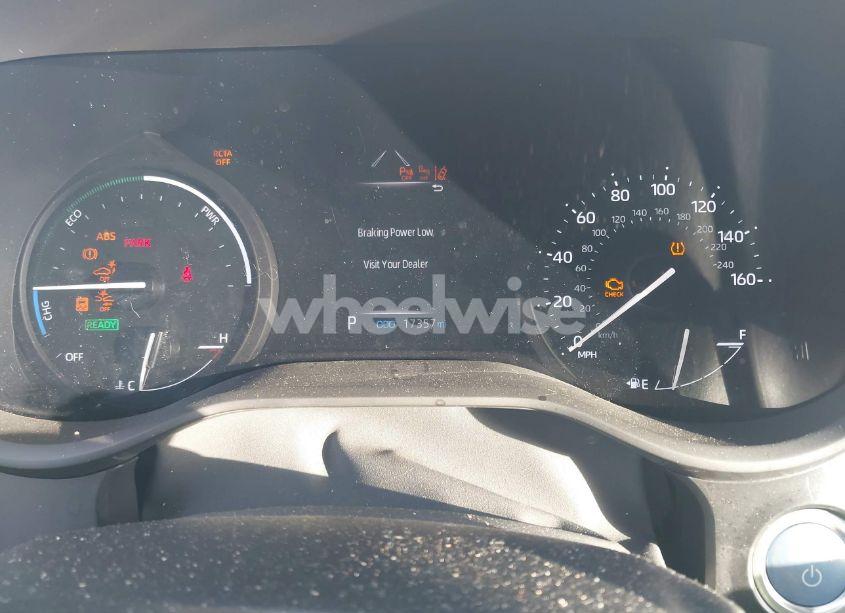 Photo 7 of 2024 Toyota Sienna XLE (VIN 5TDYRKEC8RS215451)