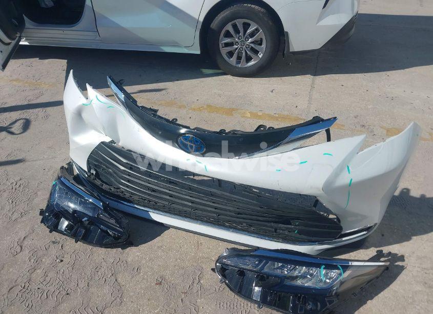 Photo 12 of 2022 Toyota Sienna XLE (VIN 5TDYRKECXNS114227)