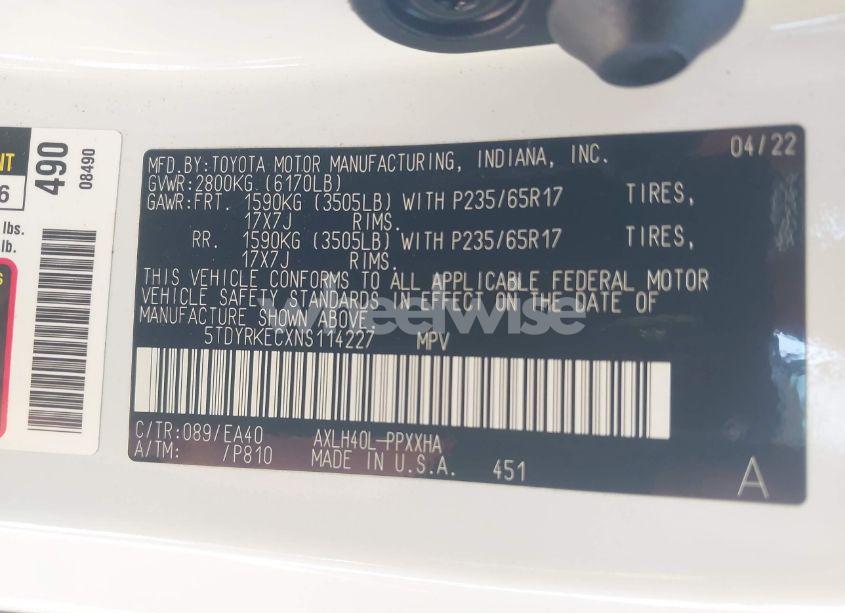 Photo 9 of 2022 Toyota Sienna XLE (VIN 5TDYRKECXNS114227)