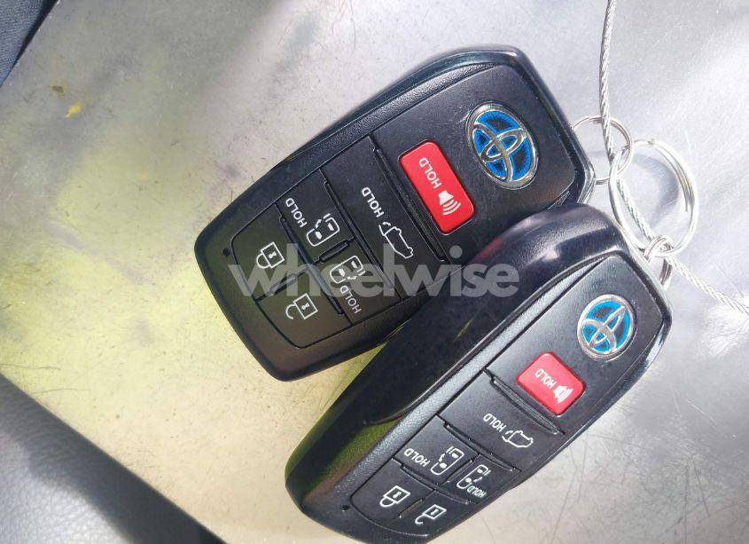 Photo 11 of 2023 Toyota Sienna XLE (VIN 5TDYSKFC1PS078997)