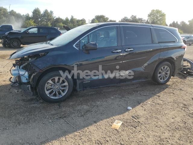 2021 TOYOTA SIENNA XLE (VIN 5TDYSKFC5MS013405) main photo