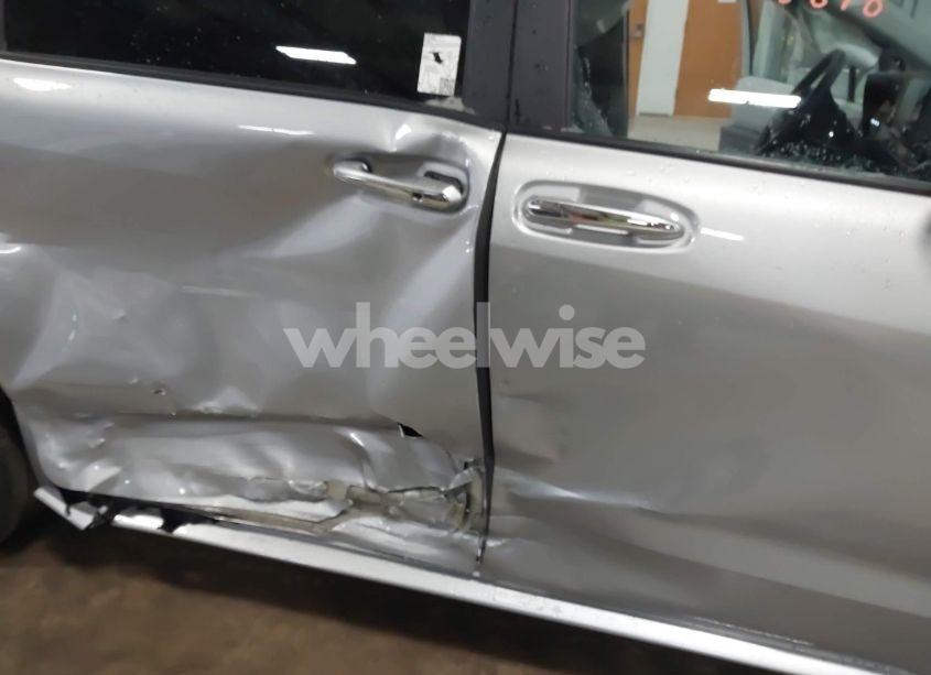 Photo 18 of 2024 Toyota Sienna XLE (VIN 5TDYSKFC5RS135866)