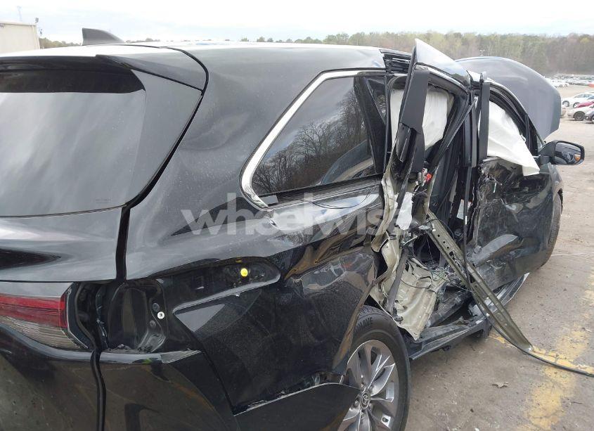 Photo 6 of 2023 Toyota Sienna XLE (VIN 5TDYSKFC8PS074090)