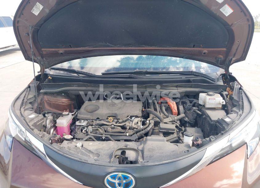 Photo 10 of 2021 Toyota Sienna XLE (VIN 5TDYSKFC9MS008904)