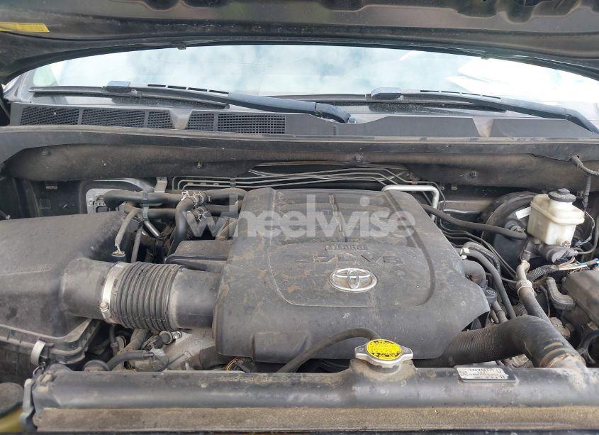 Photo 10 of 2011 Toyota Sequoia PLATINUM 5.7L V8 (VIN 5TDYY5G11BS034892)