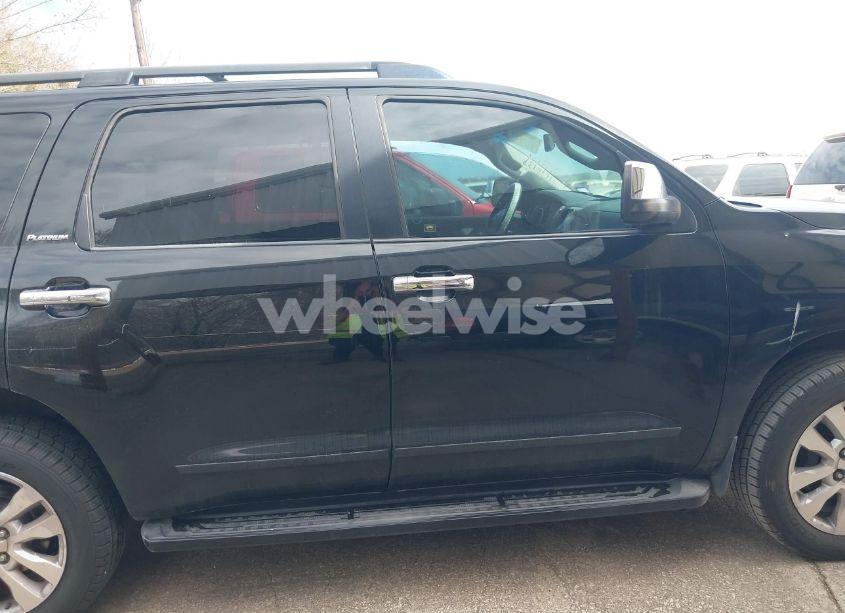 Photo 13 of 2011 Toyota Sequoia PLATINUM 5.7L V8 (VIN 5TDYY5G11BS034892)