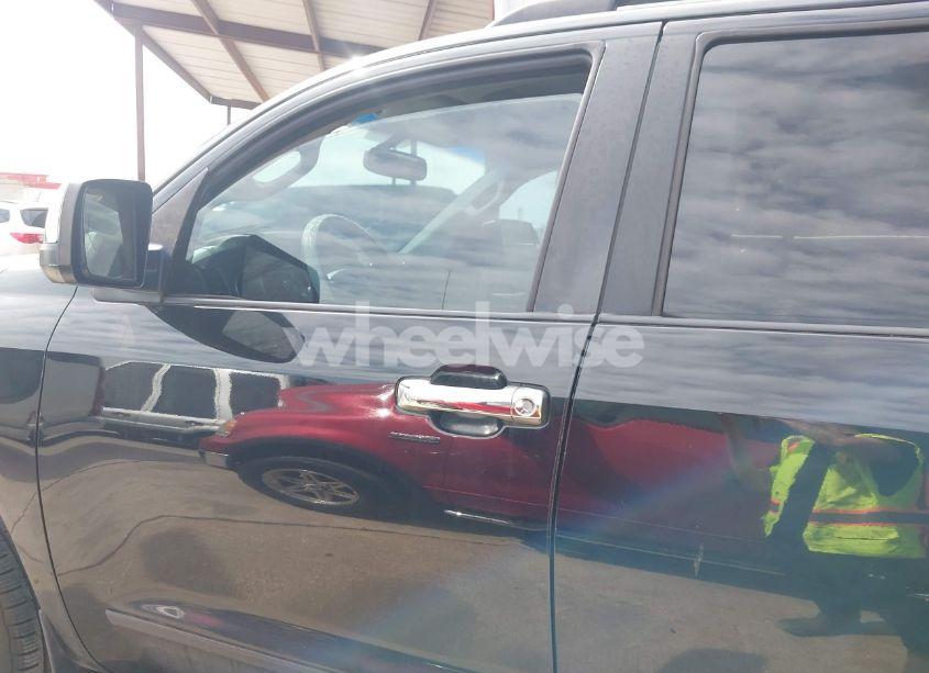 Photo 14 of 2011 Toyota Sequoia PLATINUM 5.7L V8 (VIN 5TDYY5G11BS034892)