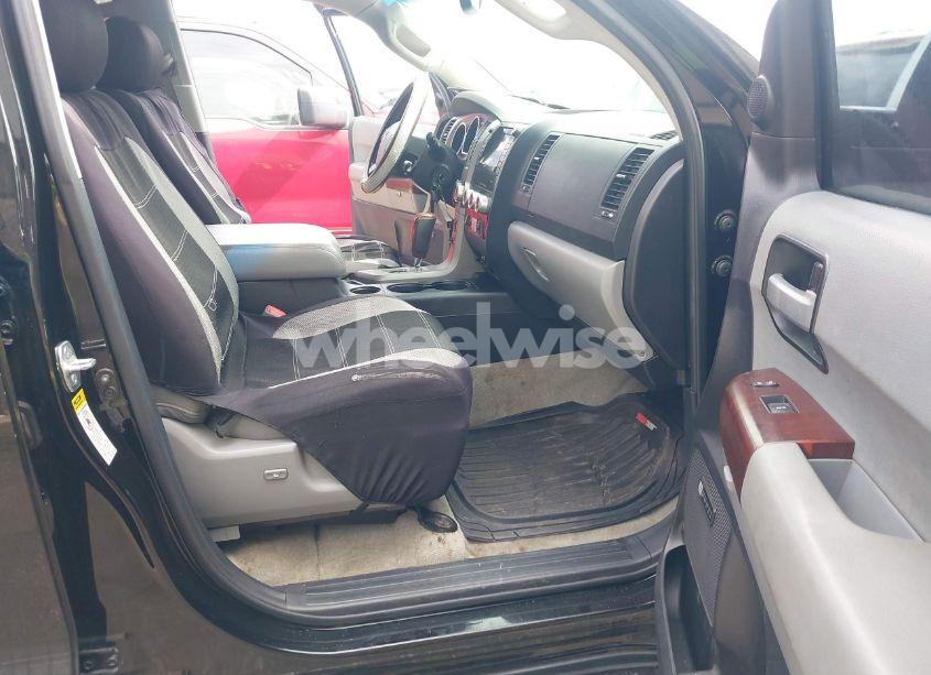 Photo 5 of 2011 Toyota Sequoia PLATINUM 5.7L V8 (VIN 5TDYY5G11BS034892)