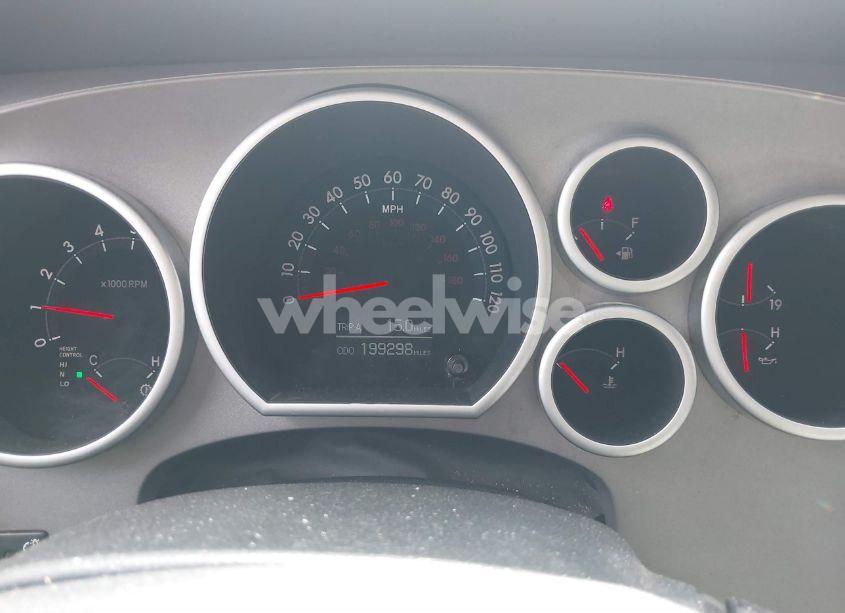 Photo 7 of 2011 Toyota Sequoia PLATINUM 5.7L V8 (VIN 5TDYY5G11BS034892)