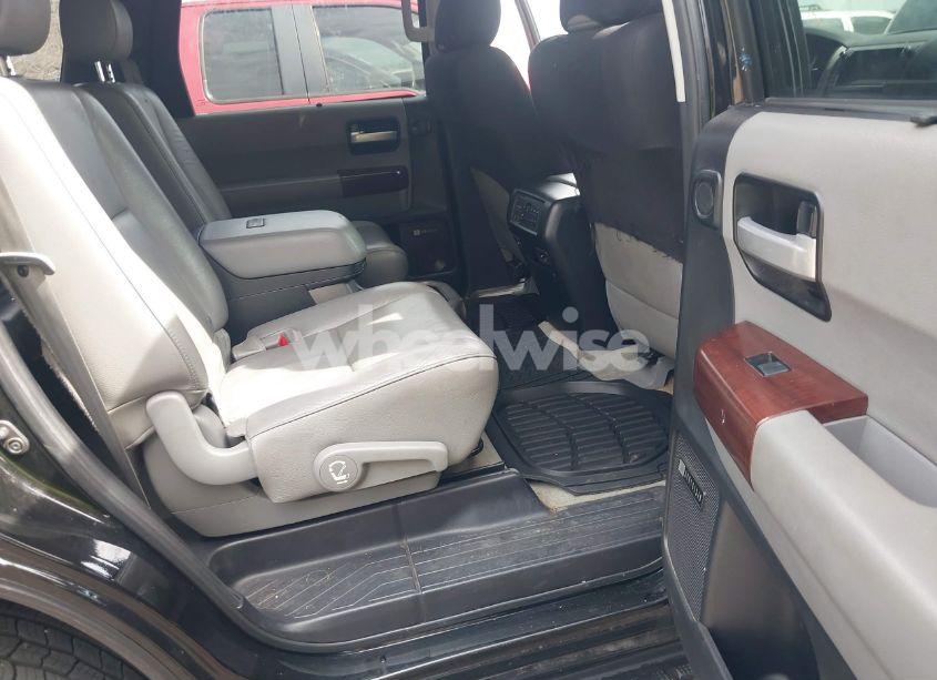 Photo 8 of 2011 Toyota Sequoia PLATINUM 5.7L V8 (VIN 5TDYY5G11BS034892)