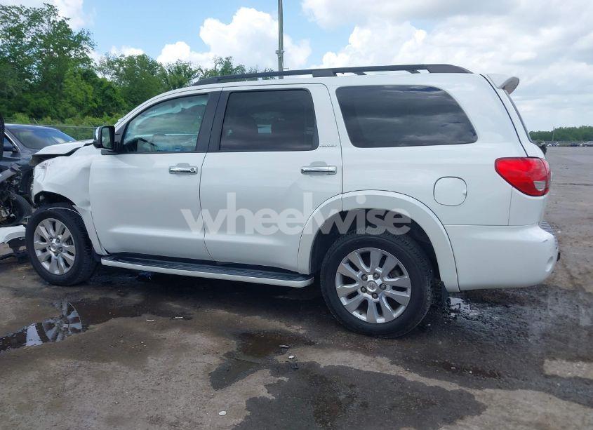 Photo 14 of 2016 Toyota Sequoia PLATINUM 5.7L V8 (VIN 5TDYY5G11GS062229)